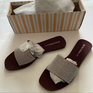 Fashion nova slides size 6